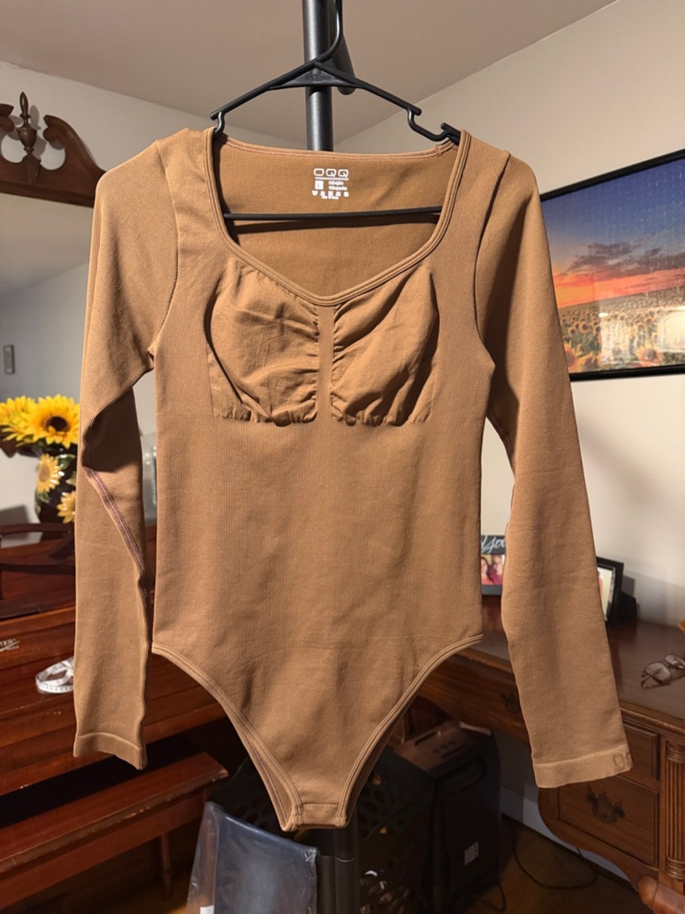 Ruched Scoop-Neck Brown Long Sleeve Bodysuit